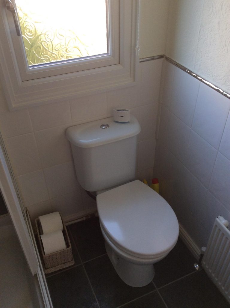 Park home bathroom before